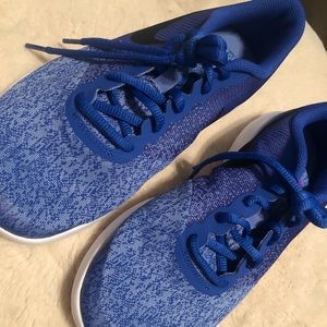 Nwt Nike Flex Contact blue sneakers in box s-6.5